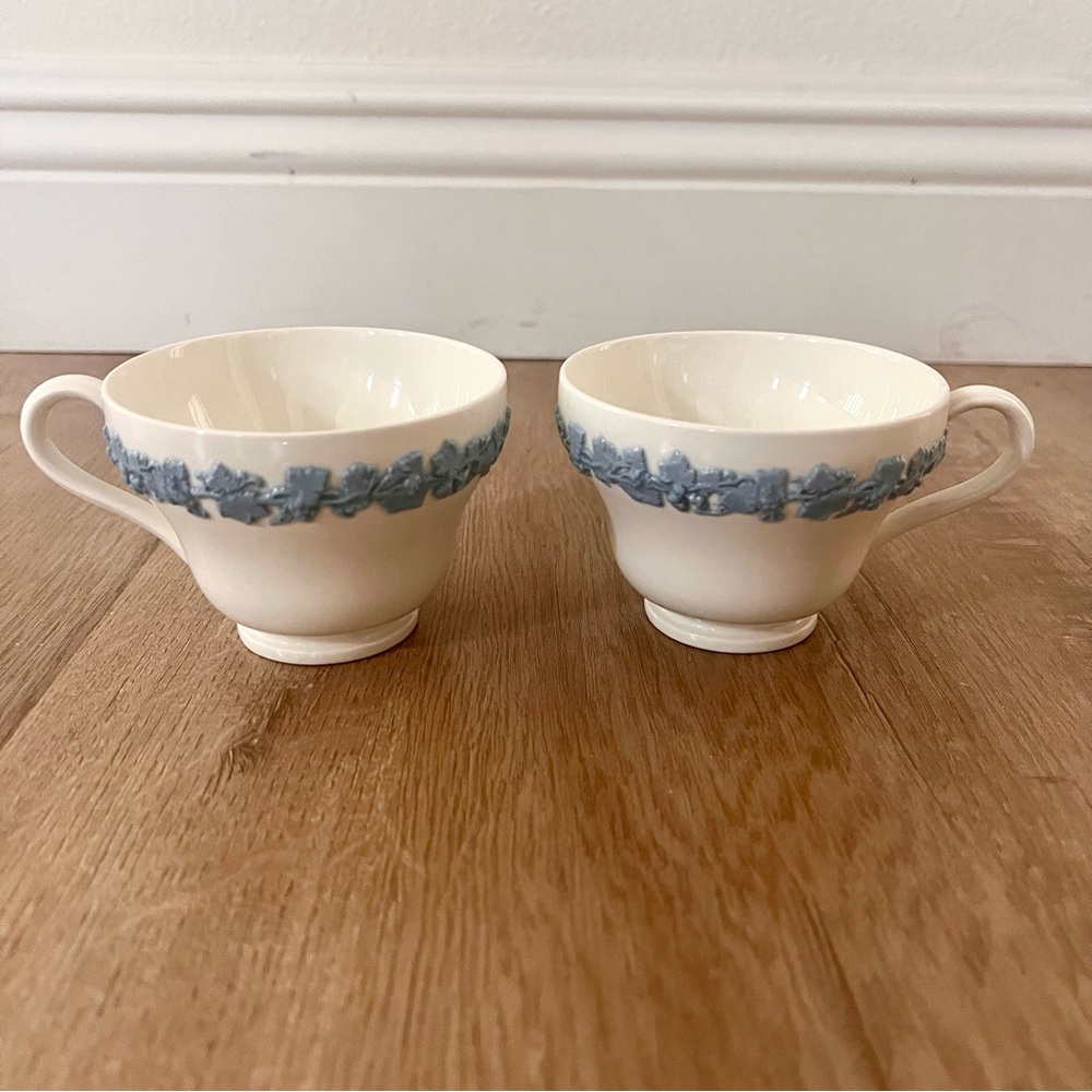 2 PCs Vtg Wedgwood Of Etruria Barlaston Embossed Queensware Cups, Blue Grapevine